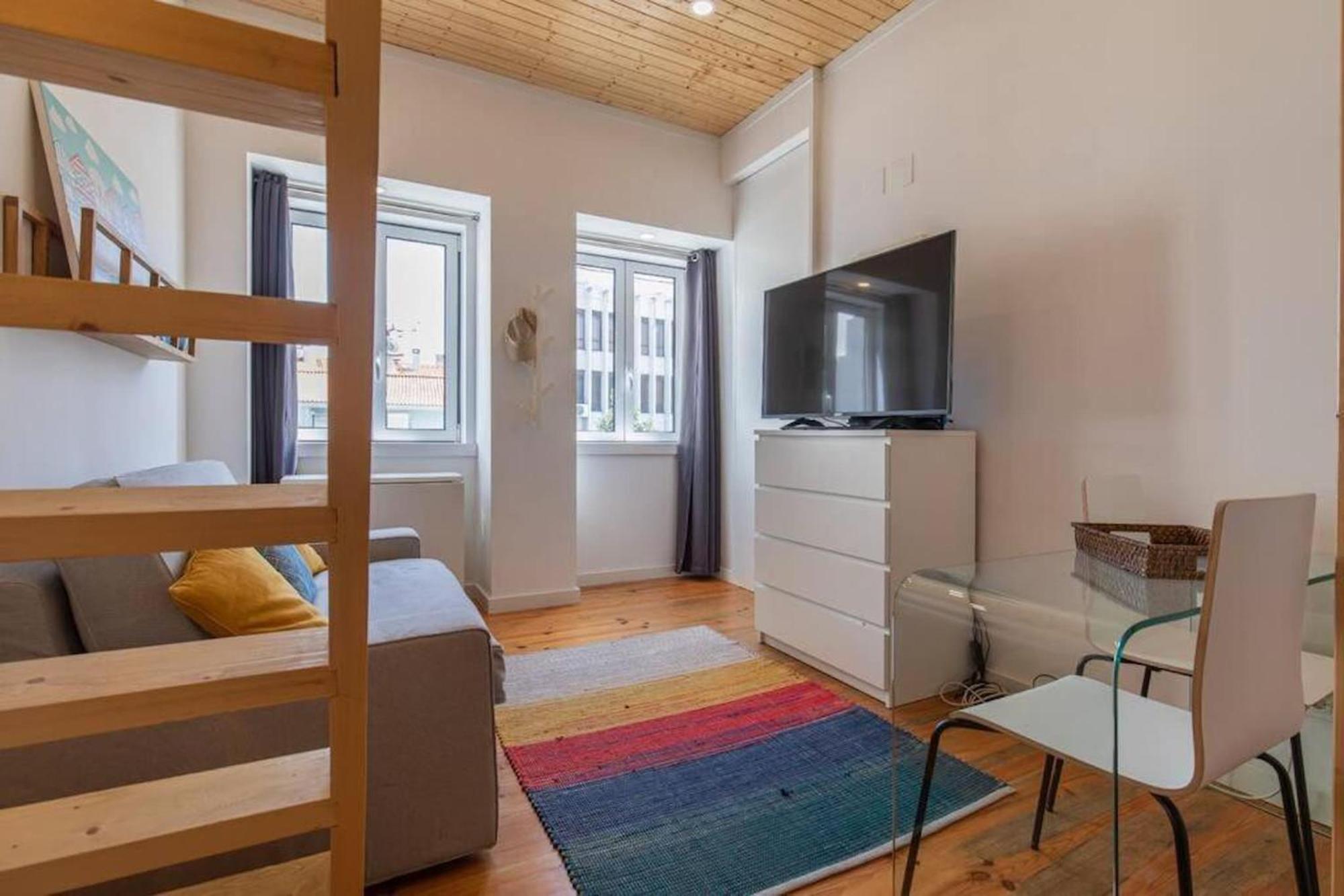 Tiny Retreat In Lisbon Apartment Exterior photo